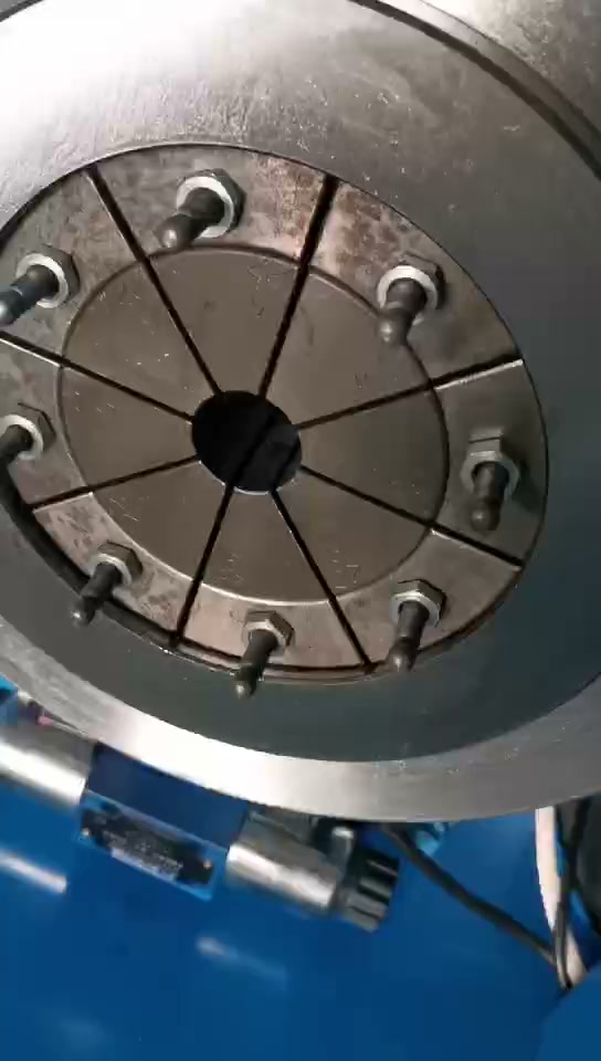 CYX-90 六分钟完整中文教程：接电、约 70L 46 号抗磨液压油、相序、电机、手/自动、脚踏、千分尺零位、尺寸调节和润滑（视频封面）